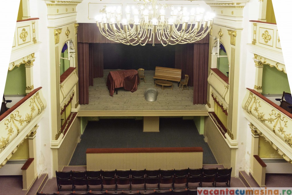 Teatrul Mihai Eminescu Oravita